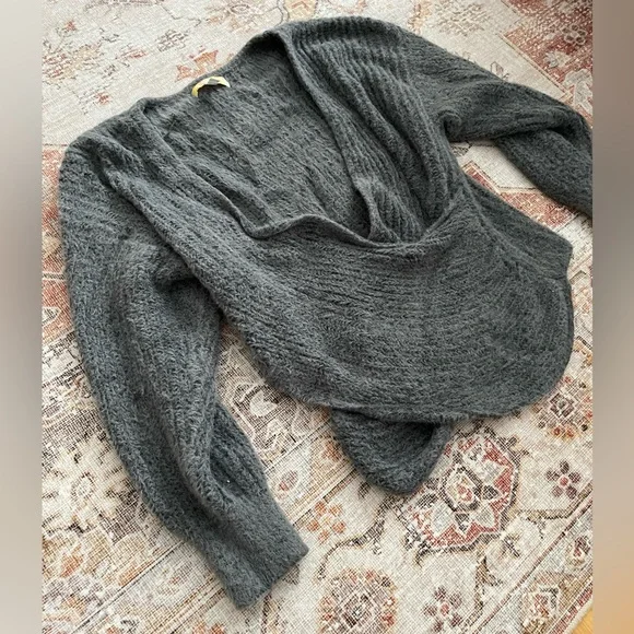 Urban Outfitters faux mohair knit long sleeve top - Picture 3 of 5